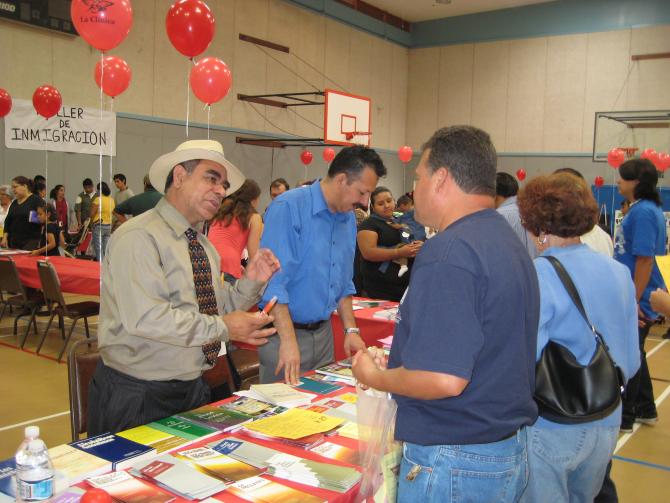 La Clínica in the Pittsburg Health Fair 2008