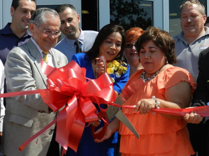 40th Ribbon Cutting